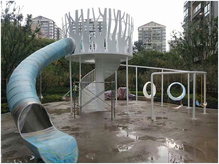 Scivolo a Spirale in Acciaio I - Outdoor Adventure Resorts recensione e prezzo